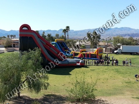 Inflatabel obstacle course for company parties